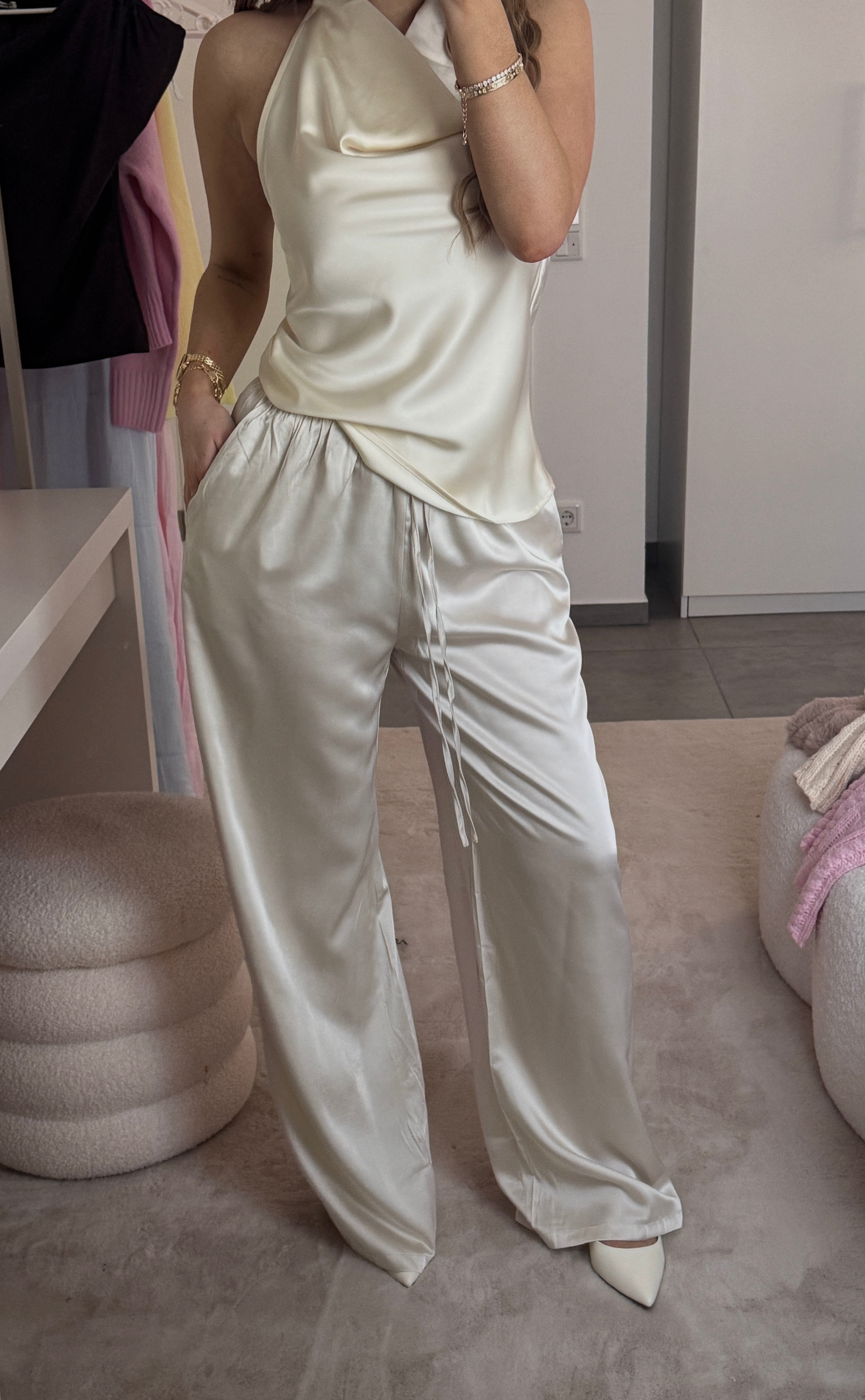 Satin Look Hose - Creme