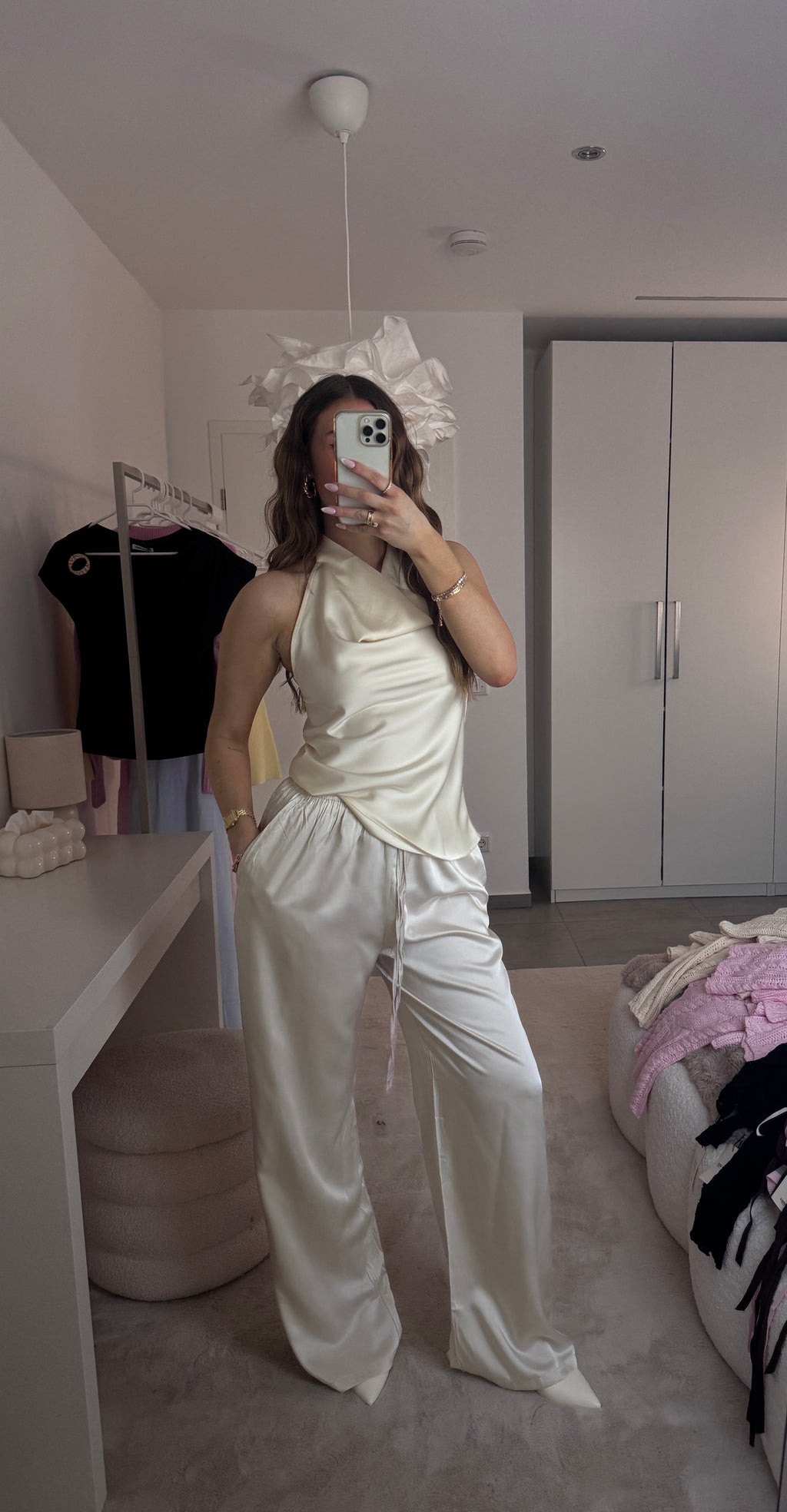 Satin Look Hose - Creme